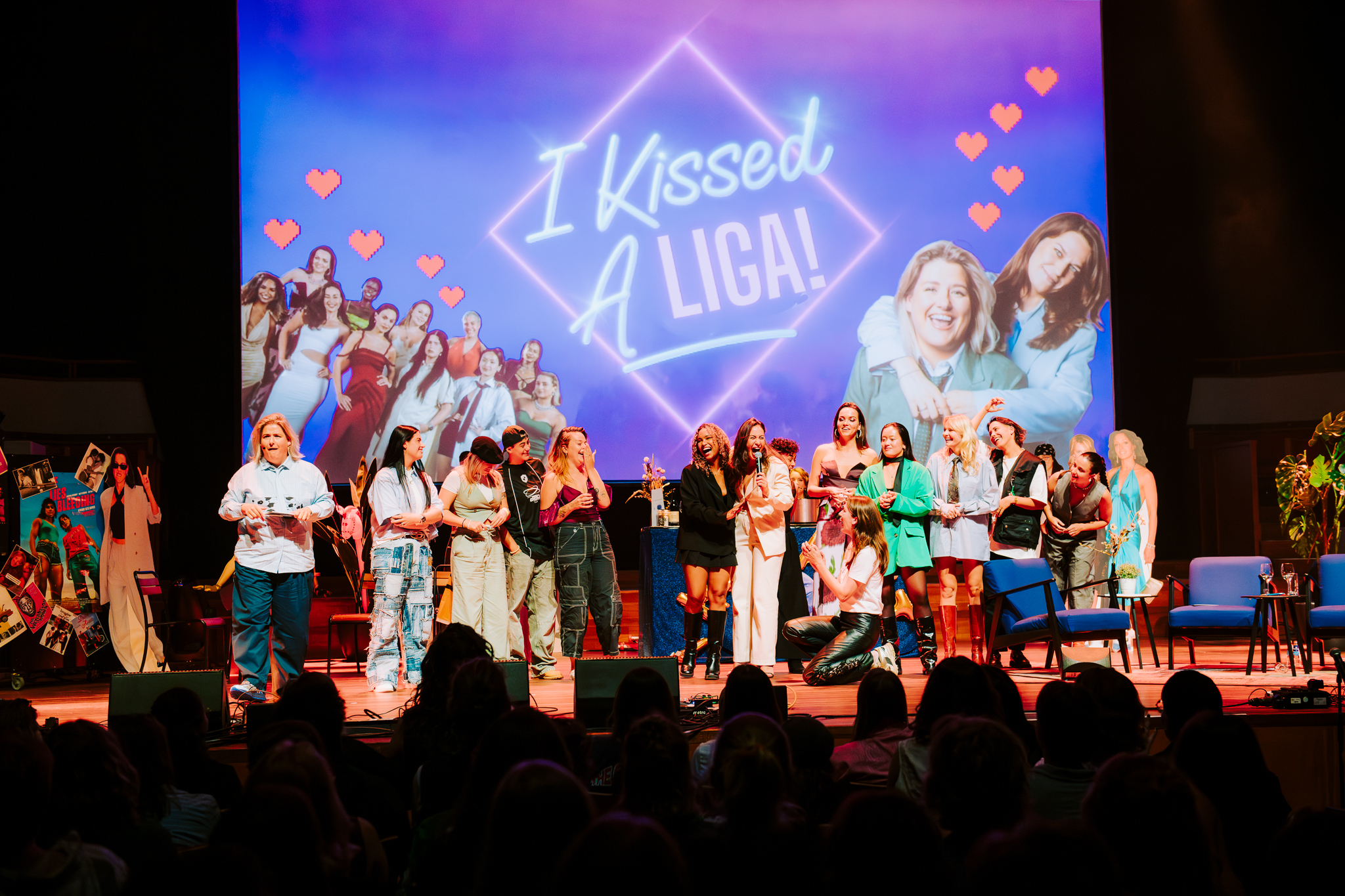 De cast van I Kissed A Girl gaf datingadvies en onthulde welke koppels nog samen zijn.