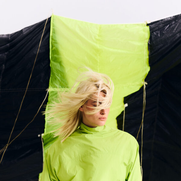 Album art Bente - Parachute