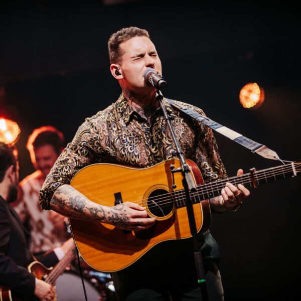 Check hier de optredens van de 3FM Awards 2024