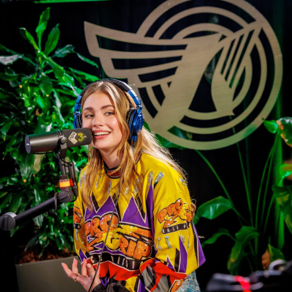 Roxy Dekker na winnen Popprijs: "Ik vind het niet normaal. Ik weet niet wat mij overkomt"