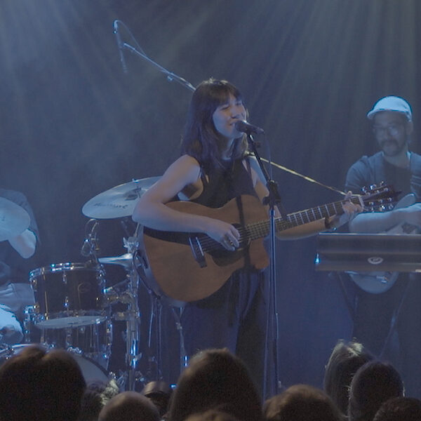 MEAU speelt voor het eerst 'Dat Heb Jij Gedaan' tijdens tour