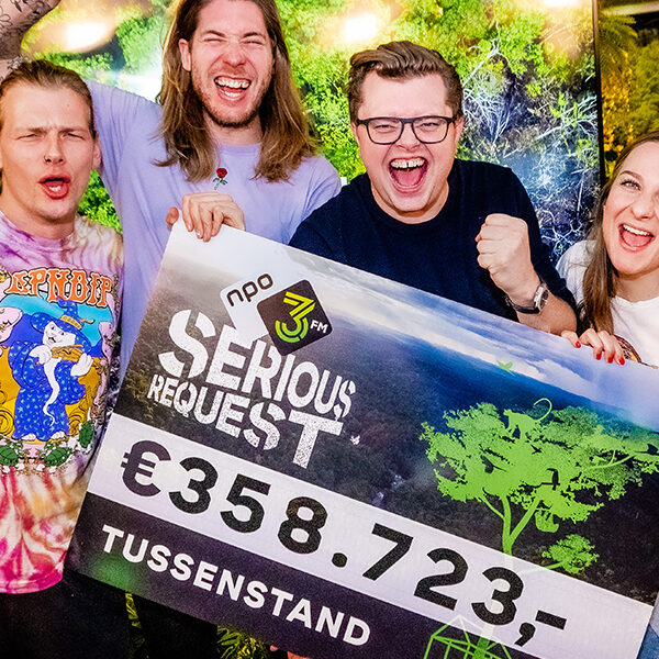 De 1e tussenstand van 3FM Serious Request: €358.723,-