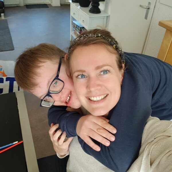 Baan én bijbaan: "Mijn maatschappelijke werk wilde ik niet opgeven"