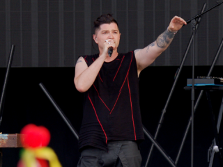 The Script doet emotioneel eerbetoon aan overleden bandlid op Pinkpop