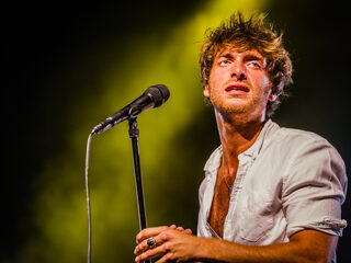 Na 8 jaar nieuwe muziek van Paolo Nutini: 'Through The Echoes' en 'Lose It'