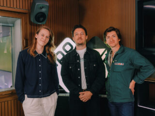 Arctic Monkeys: "Let's make our new record sound good in cars"