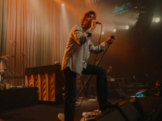 Dit is de aftermovie van de 3FM Exclusive met Arctic Monkeys