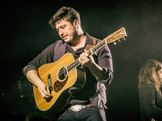 Marcus Mumford brengt eerste soloalbum (self-titled) uit