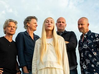 S10 en BLØF pakken met 'Laat Me Los' de 3FM Megahit