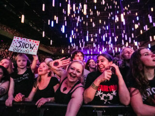 Dagen in de rij voor een concert: hoe ver gaan fans voor hun idool?