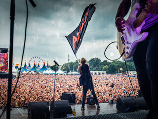 Duik in de 3FM Festival Top 999: 'Amigo'