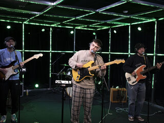 Lucky Blue staat in de 3FM Live Box