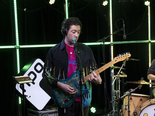 The Wombats spelen 'Greek Tragedy' en hun nieuwste track in 3FM Live Box