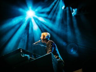 Hint Tom Odell naar een show op Pinkpop?
