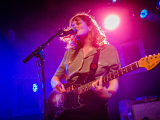 Pip Blom brengt track uit met zanger van Franz Ferdinand