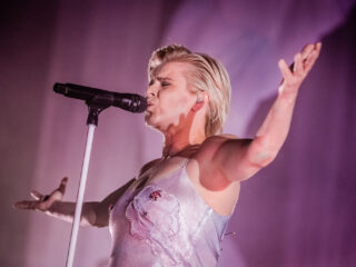 Alles wat je moet weten over de opener van Harry Styles: Robyn