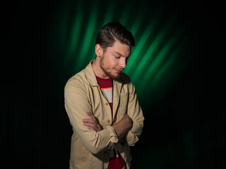 Joram: "Ik consumeerde geen nieuws meer, het nieuws consumeerde mij"