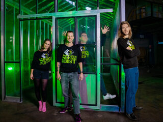 Kan je langskomen bij het Glazen Huis?