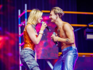 Maan en Goldband verlangen naar elkaar in nieuwe 3FM Megahit 'Stiekem'