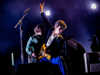 Vooraan bij Arctic Monkeys: "Duwen, trekken en sprinten"