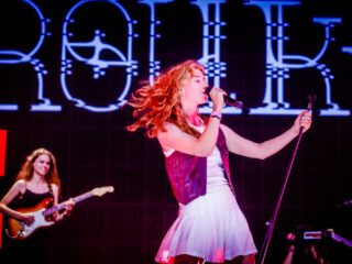 Aandeel vrouwelijke artiesten op festivals nog nooit zo hoog