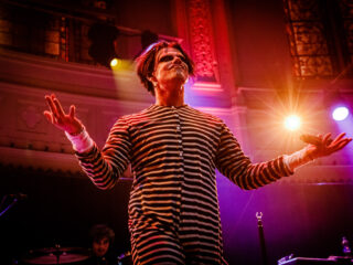 Zo viert YUNGBLUD Halloween in Paradiso