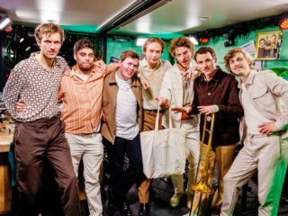 Jungle By Night speelt nieuw nummer in het Glazen Huis