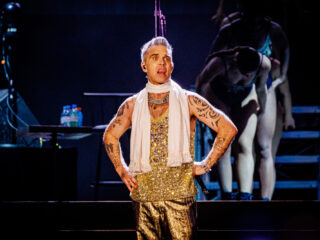 Robbie Williams verovert 60.000 harten op Pinkpop