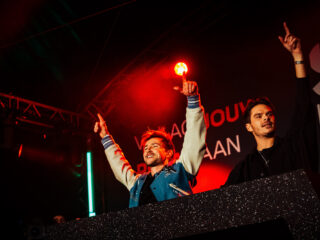 Lucas & Steve laten heel Nijmegen dansen én veilen award voor Stichting ALS Nederland