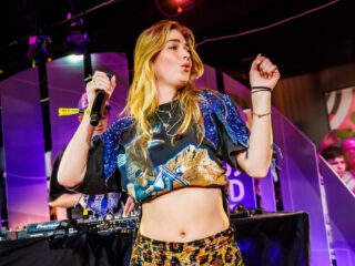 Roxy Dekker zet New Jack Swing op de kaart met 'Industry Plant'