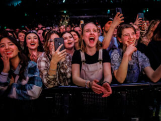 Spandoeken, vliegtuigen en TV: haal inspiratie op voor je Beste Fan actie