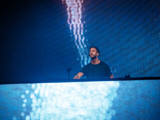 Calvin Harris vecht terug tegen copyright claim: "het is niet hetzelfde!"