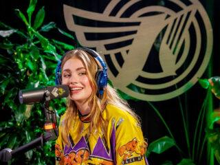 Roxy Dekker na winnen Popprijs: "Ik vind het niet normaal. Ik weet niet wat mij overkomt"