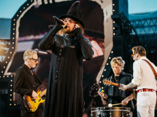 DI-RECT viert 25-jarig jubileum met historische shows in De Kuip