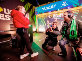 Romantiek! Tycho doet huwelijksaanzoek bij het Glazen Huis