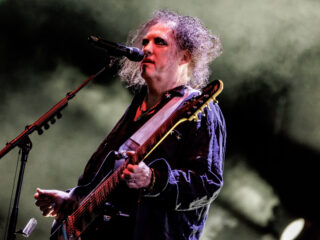 3voor12: The Cure speelt alsof het hun laatste show is