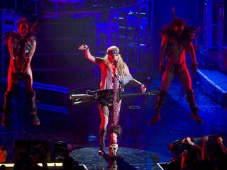 De 00's artiest die je misschien vergeten bent: Kesha