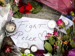 Waarom raakt de aanslag op Peter R. de Vries ons zo?