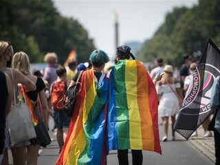 Onderzoek: helft jongeren uit de community vindt Nederland geen voortrekker in LHBTIQ+ acceptatie