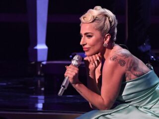 Lady Gaga onthult reden voor het niet ingaan op geruchten man te zijn