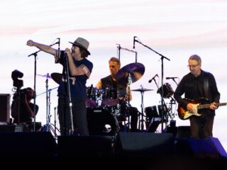 Drummer Matt Cameron (Pearl Jam) stopt, overstap dichtbij?