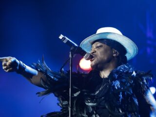 D'Angelo (51) overleden na strijd tegen alvleesklierkanker: legacy van een R&B-icoon