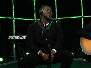 Jacob Banks speelt 'By Design' akoestisch in de 3FM Live Box