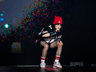 Billie Eilish sluit Sziget af met adembenemende show