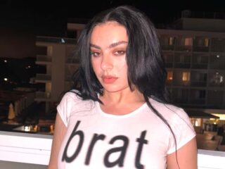 Dit zijn de meest opvallende collabs op het Brat remix album