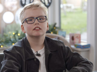 Deen (11): "Mijn ouders konden niet meer voor mij zorgen"