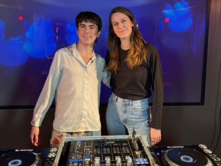 Declan McKenna draait exclusieve preshow dj-set met Vera