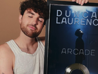 Duncan Laurence tikt 1 miljard streams aan met 'Arcade'