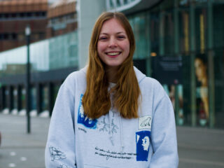 Bo komt met 550 mensen in actie om Froukje te steunen en maakt zo kans op Beste Fan