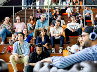 NPO Luister Podcast Festival in TivoliVredenburg: de perfecte plek voor de podcastliefhebber